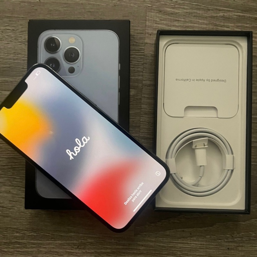 iPhone 13 [ SOLD ]